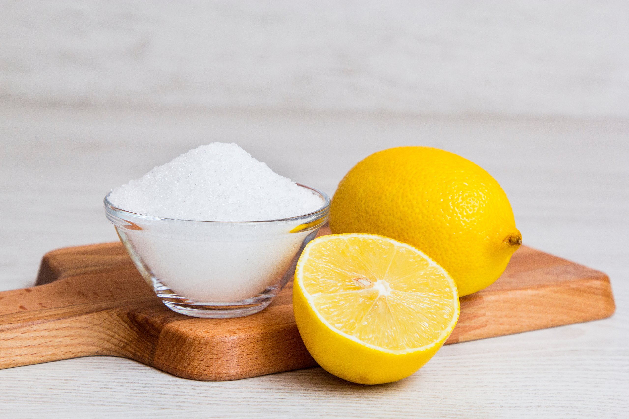 is het slim om douche te ontkalken met citroenzuur